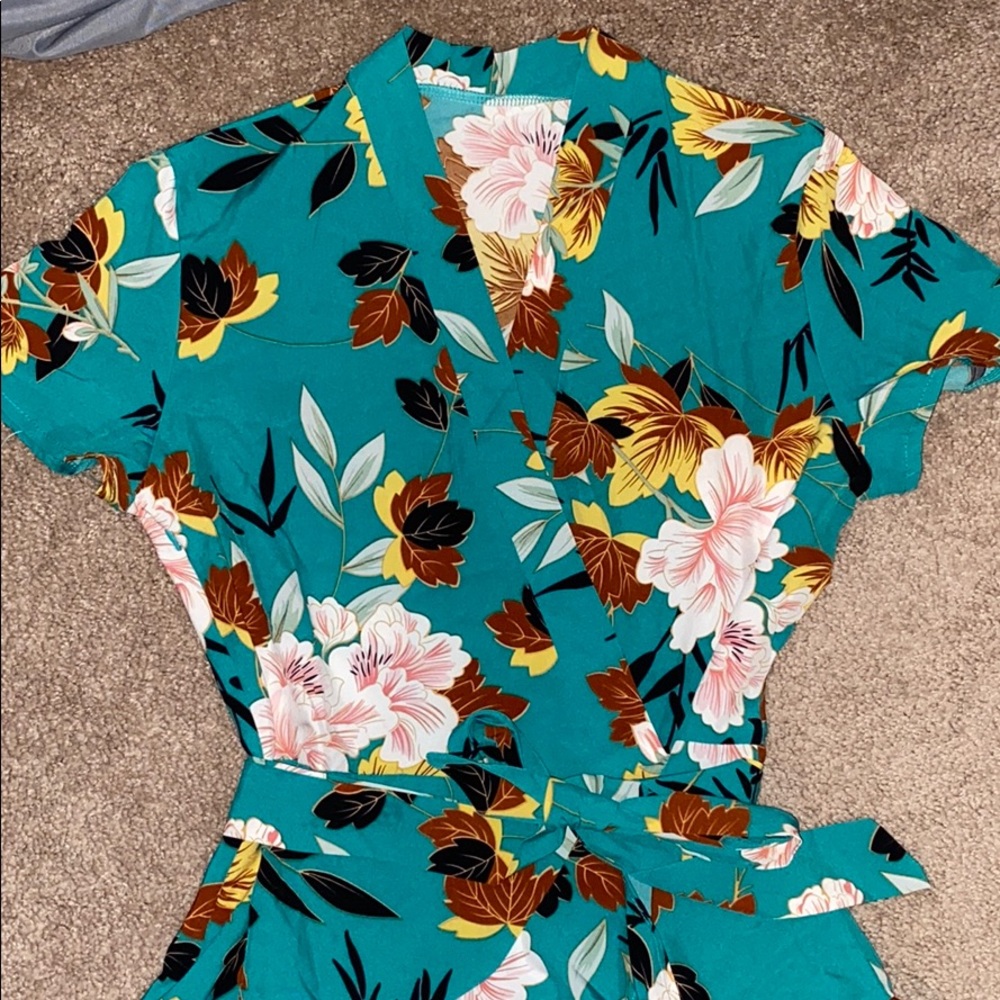 Floral FUN - Picture 2 of 3
